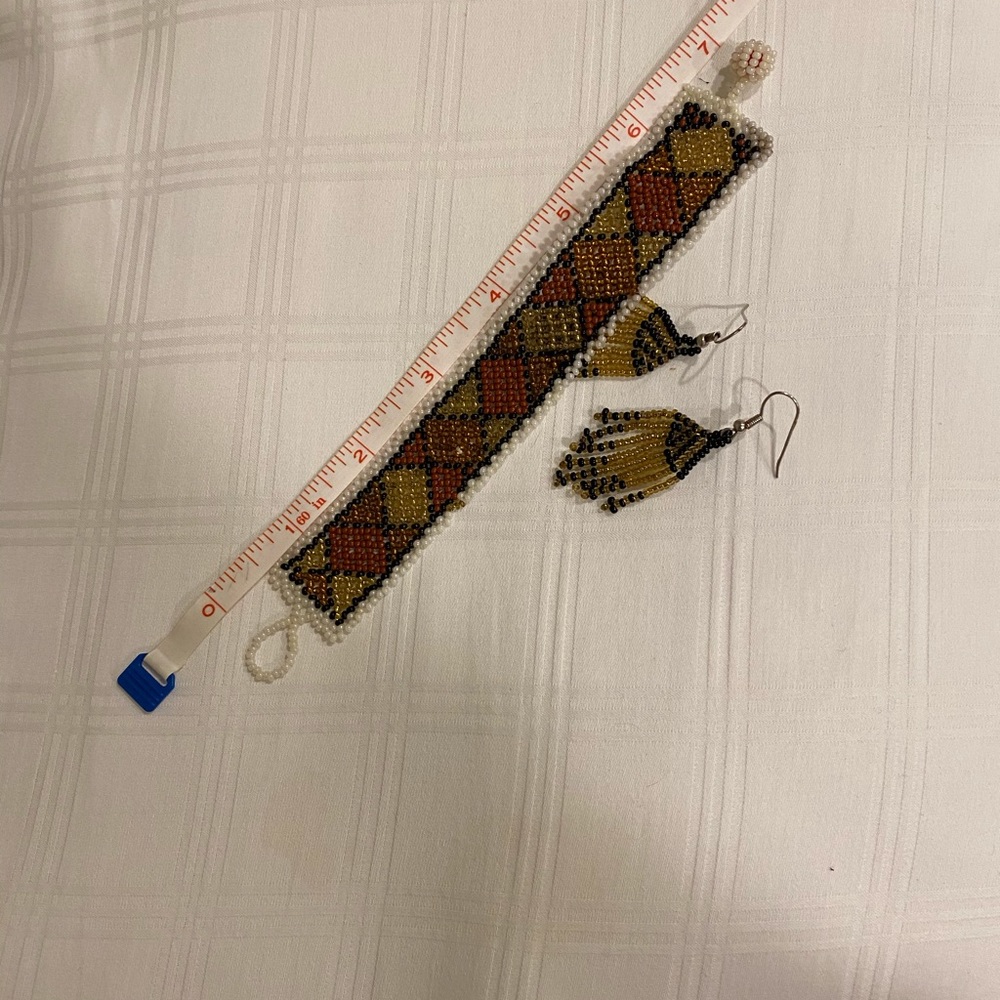 Bracelet & Earrings - Picture 2 of 4